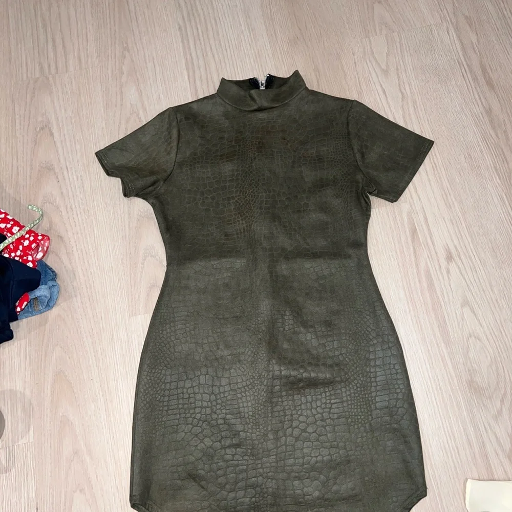 Olive Green Faux Croc Bodycon Dress - Picture 3 of 3